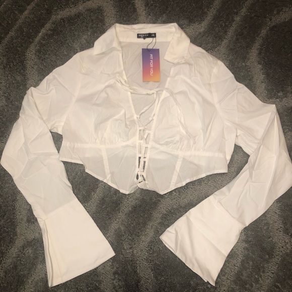 SHEIN Tops - ALL WHITE SHEIN FRONT CUT OUT CROP TOP